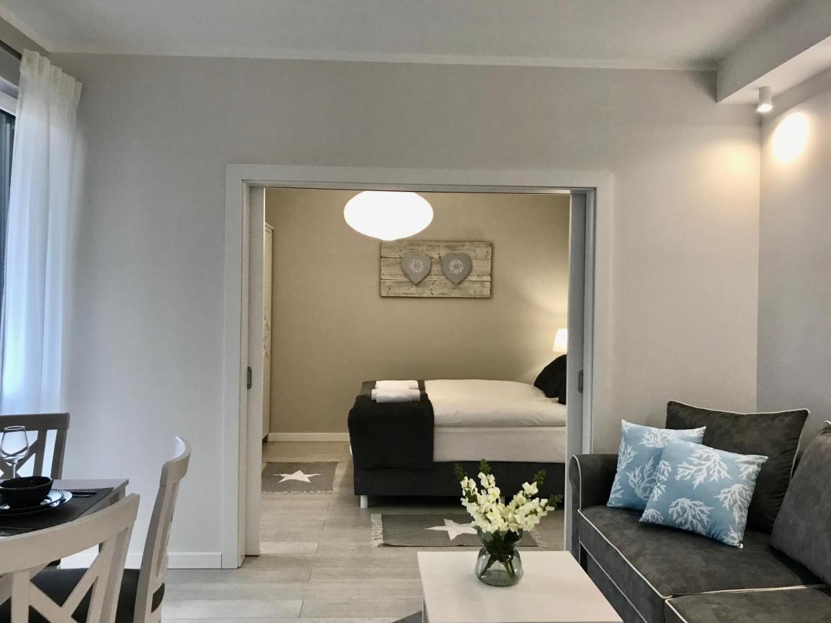 Apartamenty Porto Eli ロビ エクステリア 写真