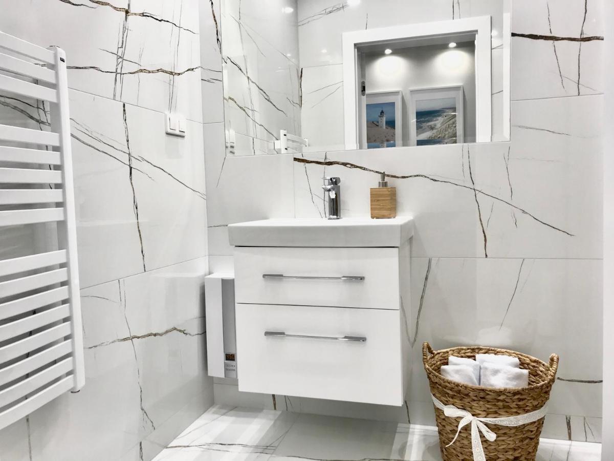 Apartamenty Porto Eli ロビ エクステリア 写真