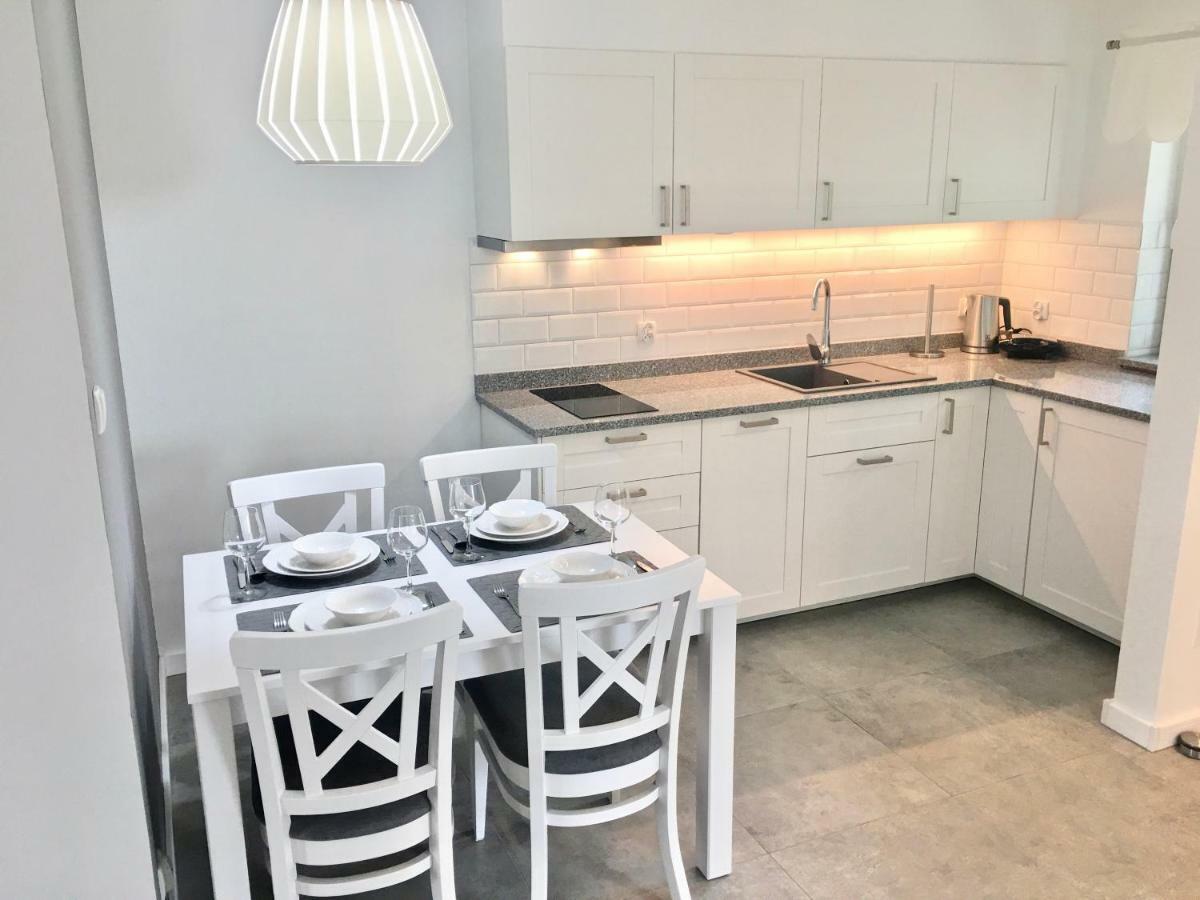 Apartamenty Porto Eli ロビ エクステリア 写真