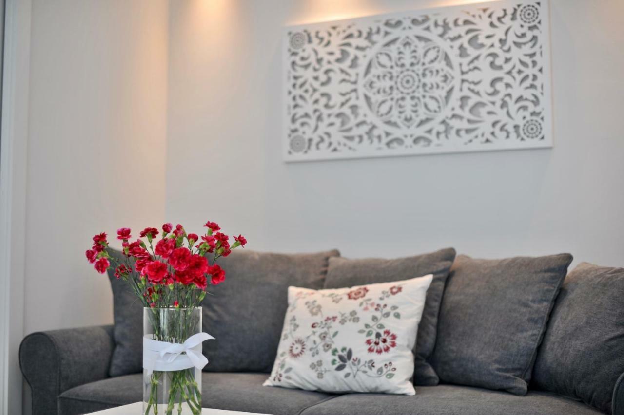 Apartamenty Porto Eli ロビ エクステリア 写真